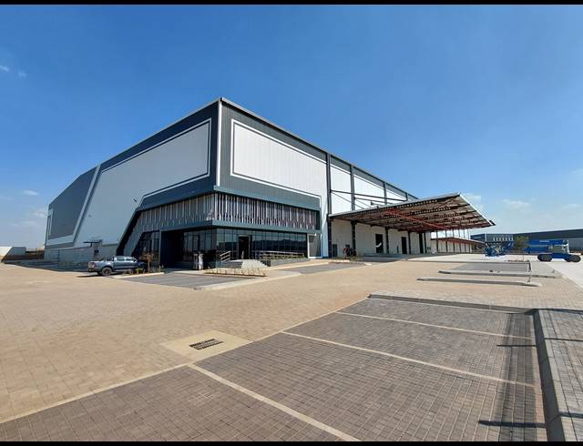 18,660M² WAREHOUSE TO LET IN GLEN MARAIS